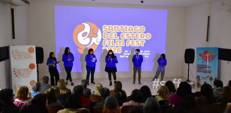 Acto de apertura institucional de la novena edición del Santiago del Estero Film Fest en el Colegio de Arquitectos
