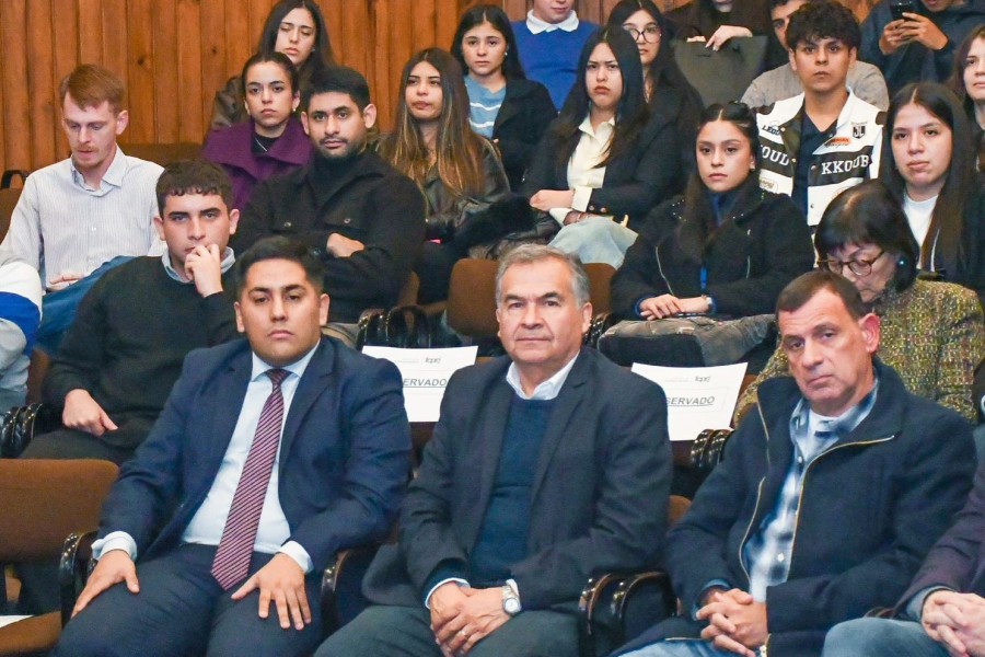 Debate sobre justicia juvenil en la UCSE con participación de autoridades provinciales Debate sobre justicia juvenil en la UCSE con participación de autoridades provinciales