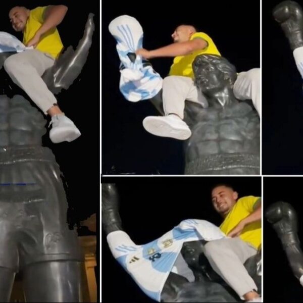 Hinchas de Brasil le colocaron la camiseta argentina de Lionel Messi a la estatua de Rocky en Filadelfia para evitar una «maldición» en el Mundial 2026