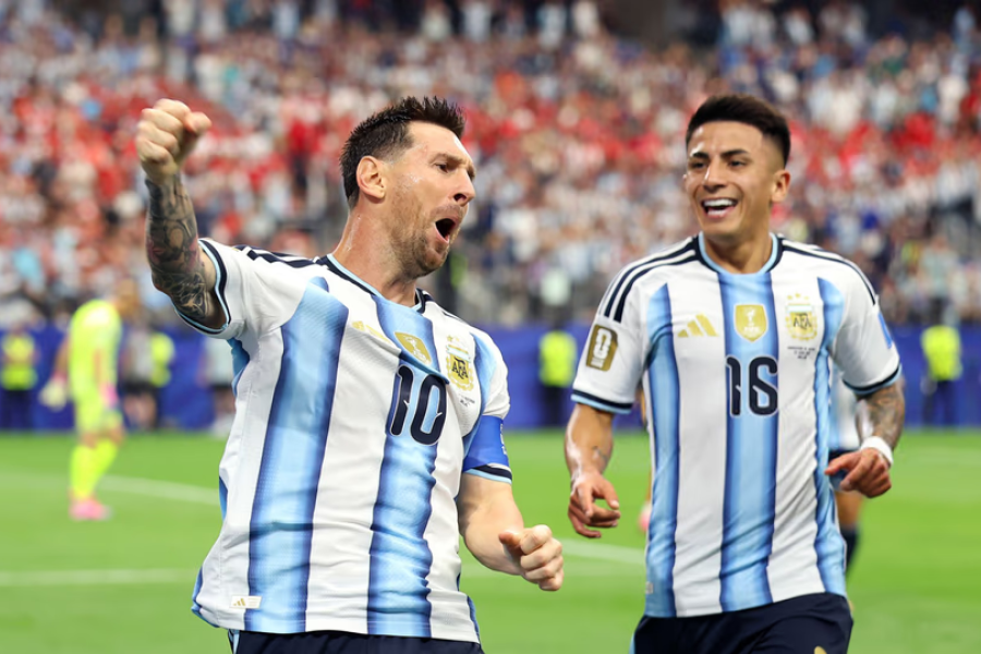 La Selección Argentina aseguró su boleto a las llaves de eliminación directa tras consolidar una sólida victoria apoyada en la jerarquía de su capitán