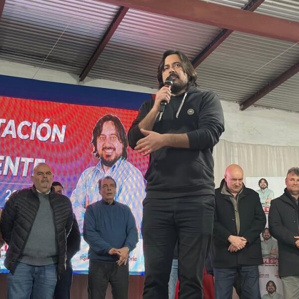 El candidato a la intendencia de Monte Quemado por el Frente Cívico presentó su plataforma de gobierno en un encuentro vecinal masivo