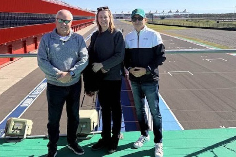 Las autoridades del complejo termal guiaron a los funcionarios centroamericanos Correa Esquivel y Christine Brostella en una visita orientada a la gestión del turismo deportivo