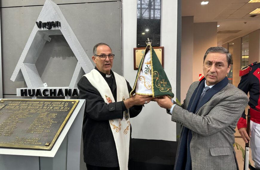 “Es un honor y un orgullo inmenso recibir la bendición de nuestra Madre de Huachana en esta casa del pueblo”