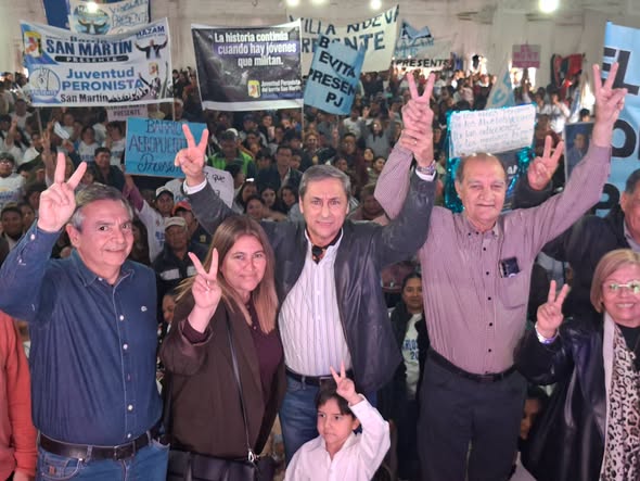 Carlos Silva Neder encabezó un multitudinario plenario del peronismo en Monte Quemado en respaldo a la candidatura de Carlos Hazam