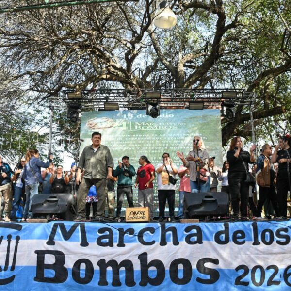 Comenzó la vigilia de la Marcha de los Bombos 2026 en el Patio del Indio Froilán
