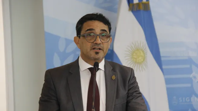 Diego Chaher estimó un ingreso mínimo de US$ 500 millones para el Tesoro por la privatización de AySA Diego Chaher estimó un ingreso mínimo de US$ 500 millones para el Tesoro por la privatización de AySA
