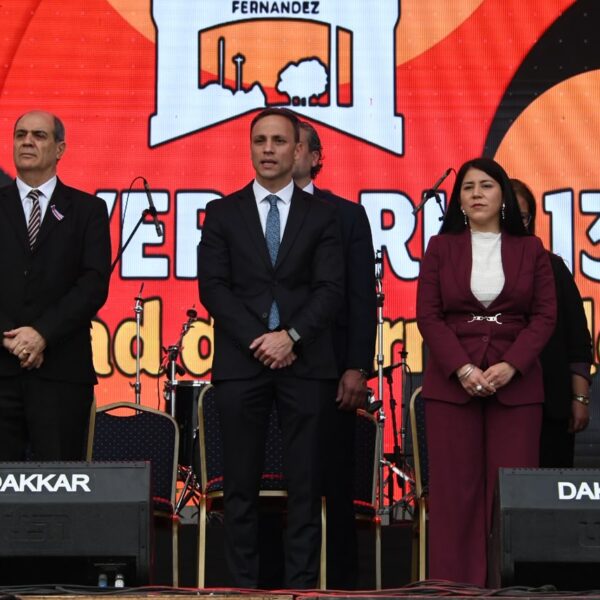 Fernández celebro sus 136 ° años de vida instucional