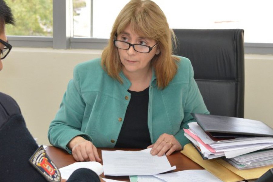 Una presunta contadora que operaba sin matrícula es intensamente buscada por la Justicia de Santiago del Estero tras ser acusada de concretar una estafa superior a los 5.000 millones de pesos en perjuicio de una firma agropecuaria de la ciudad de La Banda.