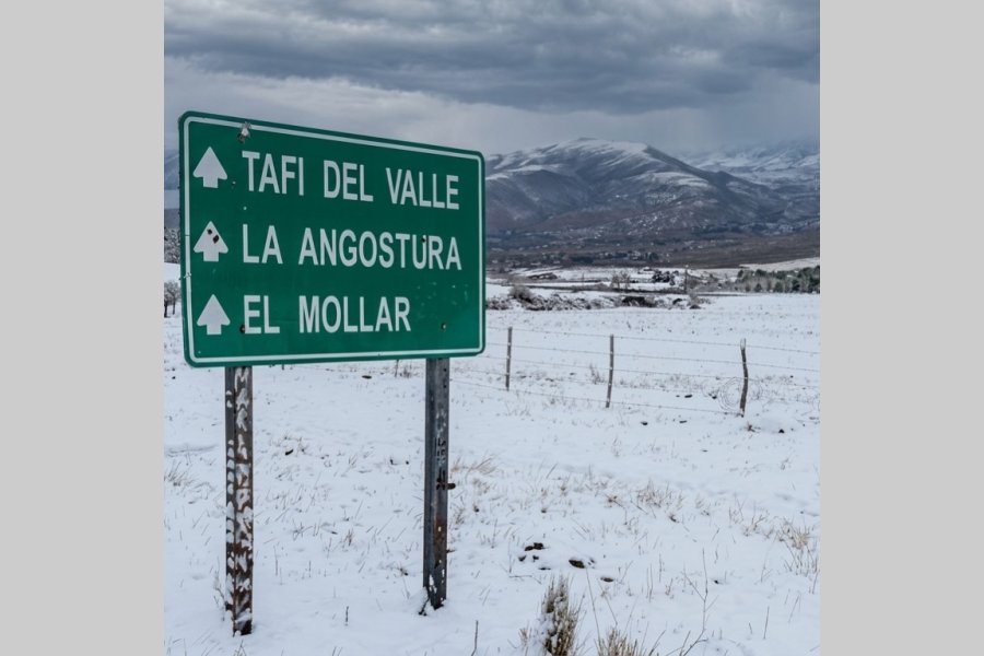 El fenómeno climático cubrió los cerros y las zonas urbanas de la villa turística tucumana, modificando la rutina de la región y atrayendo a residentes y visitantes El fenómeno climático cubrió los cerros y las zonas urbanas de la villa turística tucumana, modificando la rutina de la región y atrayendo a residentes y visitantes