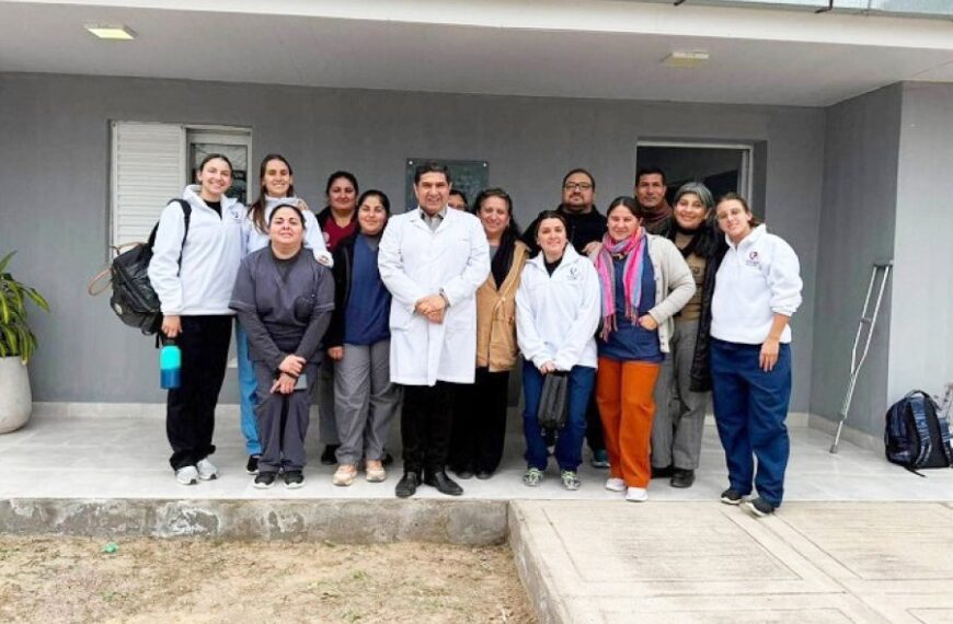 El Dr. Santiago Ábalos Mussi coordinó el despliegue del equipo interdisciplinario en territorio, sumando la colaboración de estudiantes de la Universidad Favaloro