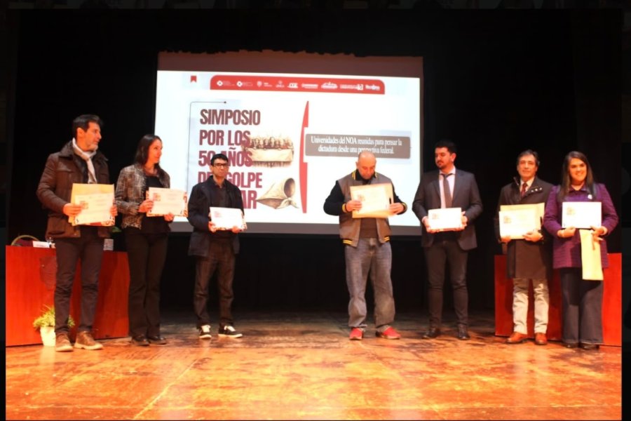 Investigadores de siete provincias abordaron el impacto del gobierno de facto en el NOA dentro de una jornada que recibió distinciones de la Legislatura y comunas locales