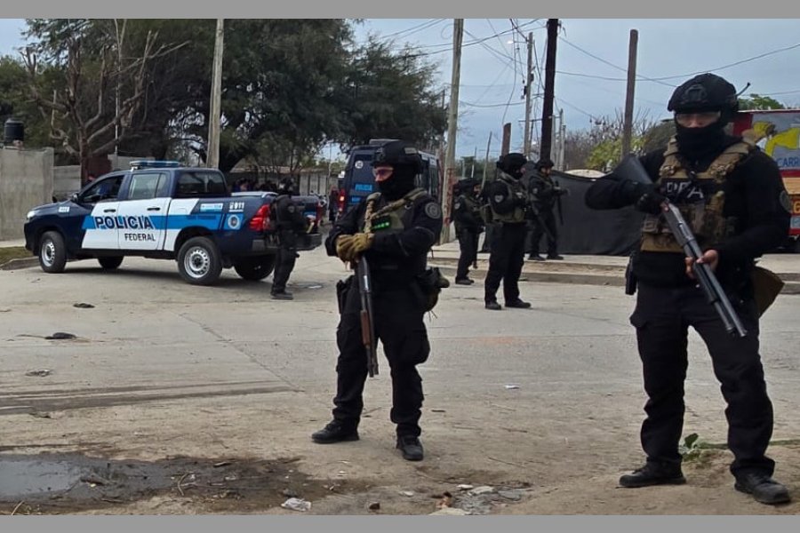 La División Antidrogas Río Hondo de la Policía Federal desarticuló una organización criminal dedicada al tráfico y comercio de estupefacientes en la zona sudeste de la capital santiagueña