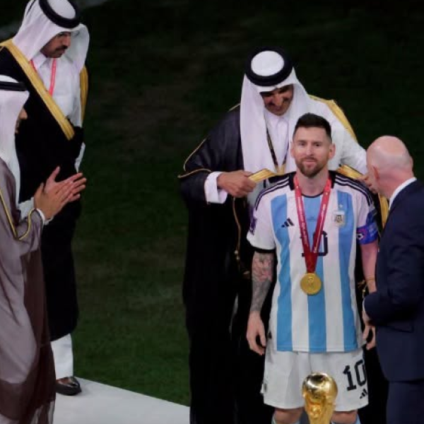 Murió a los 74 años el exemir de Qatar Hamad bin Khalifa Al Thani quien impulsó la histórica candidatura de la Copa del Mundo