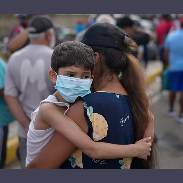 Organizaciones humanitarias priorizan la contención psicológica de cientos de niños huérfanos por el sismo en Venezuela