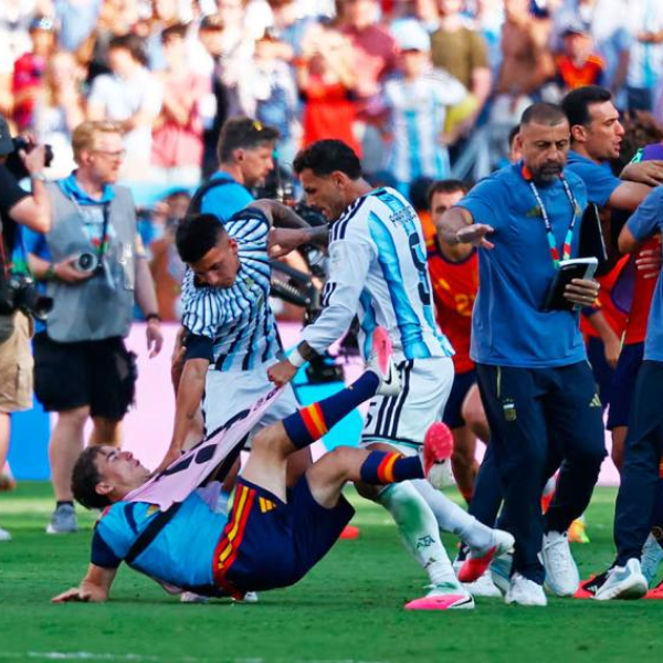 La FIFA abrió un expediente disciplinario contra la Selección Argentina por los incidentes tras la final del Mundial