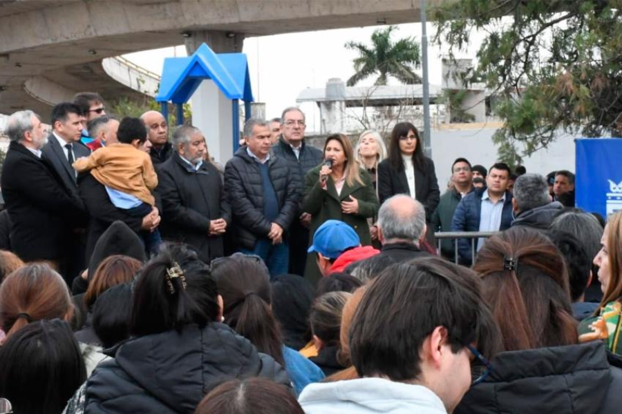 Inauguraron el Paseo Dardo del Valle Gómez en el barrio Francisco de Aguirre Inauguraron el Paseo Dardo del Valle Gómez en el barrio Francisco de Aguirre