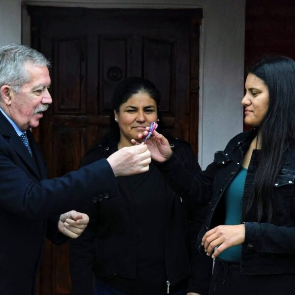 El gobernador Elías Suárez encabezó la inauguración de una planta potabilizadora y viviendas sociales en Pampa de los Guanacos