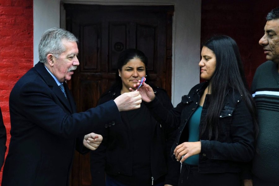 El gobernador Elías Suárez encabezó la inauguración de una planta potabilizadora y viviendas sociales en Pampa de los Guanacos El gobernador Elías Suárez encabezó la inauguración de una planta potabilizadora y viviendas sociales en Pampa de los Guanacos