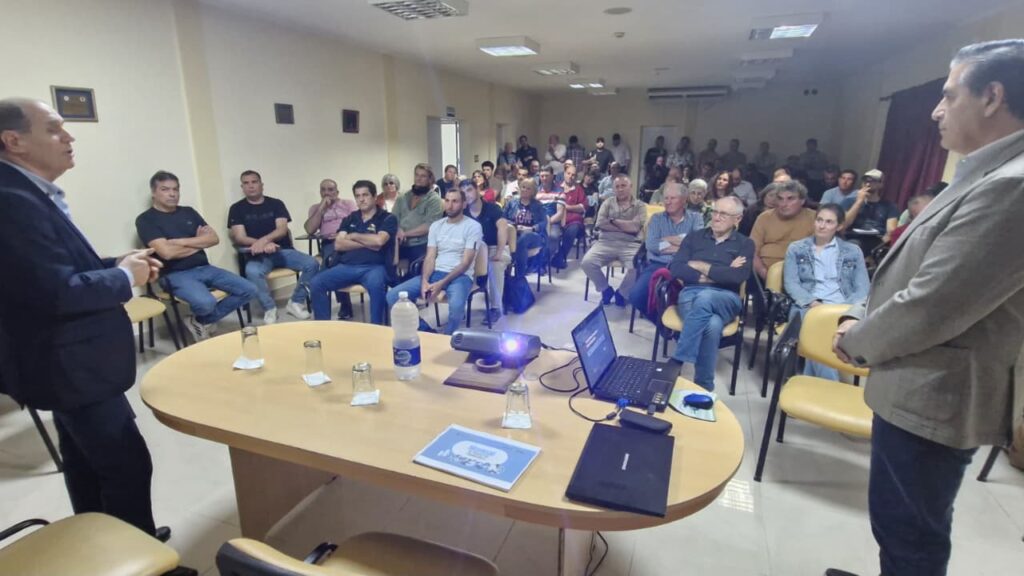 El Consejo Económico y Social presentó la oferta de créditos del CFI en el sur santiagueño El Consejo Económico y Social presentó la oferta de créditos del CFI en el sur santiagueño
