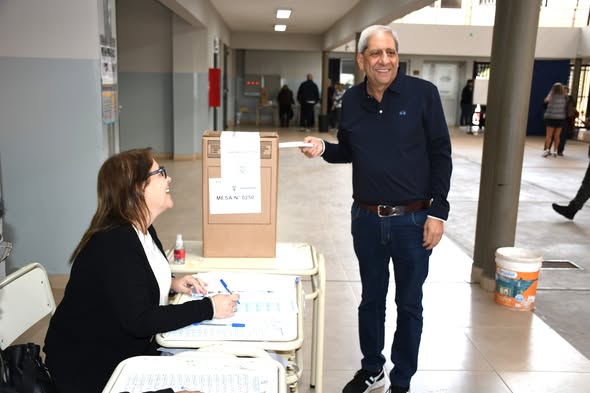 Neder: “El gobierno municipal es el primer contacto directo de la política con el pueblo” Neder: “El gobierno municipal es el primer contacto directo de la política con el pueblo”