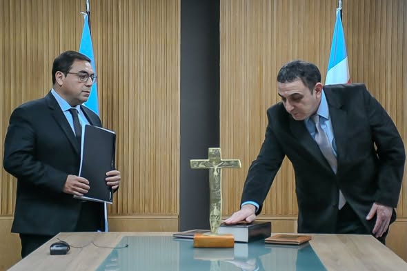 El ministro de Economía Jorge Murad puso en funciones a los subsecretarios Walter Gutiérrez Rearte y Matías Nazer