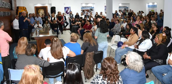 Anuncio de elecciones internas en la sede del Partido Justicialista de Santiago del Estero