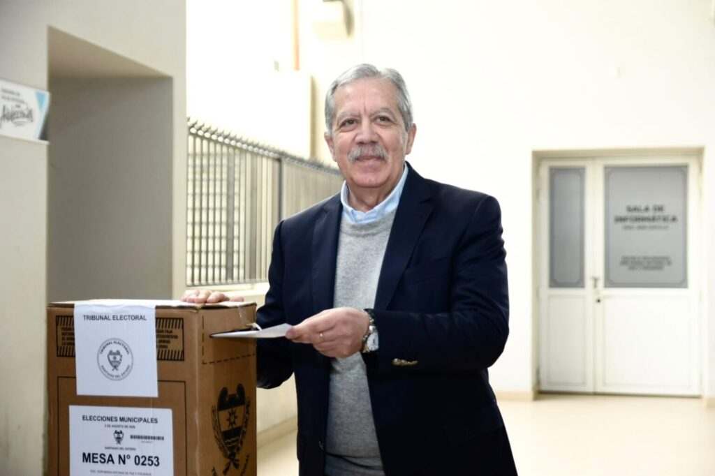 Elecciones municipales 2026: Elías Suárez destacó la importancia de los comicios antes de emitir su voto Elecciones municipales 2026: Elías Suárez destacó la importancia de los comicios antes de emitir su voto