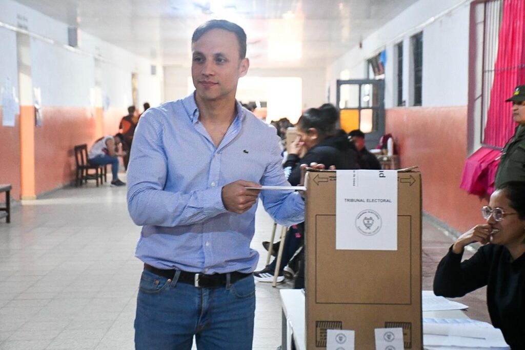 Elecciones municipales 2026: Victor Araujo puso en relieve la importancia de este acto electoral Elecciones municipales 2026: Victor Araujo puso en relieve la importancia de este acto electoral