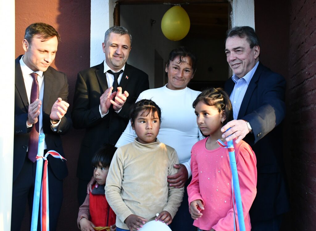 Garza celebró su 127° aniversario con la inauguración de obras y entrega de viviendas Garza celebró su 127° aniversario con la inauguración de obras y entrega de viviendas