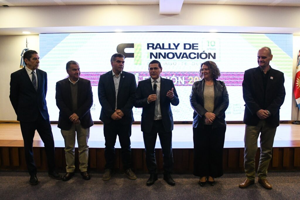 Comenzó la Décima Edición del Rally de Innovación “Santiago te desafía” Comenzó la Décima Edición del Rally de Innovación “Santiago te desafía”