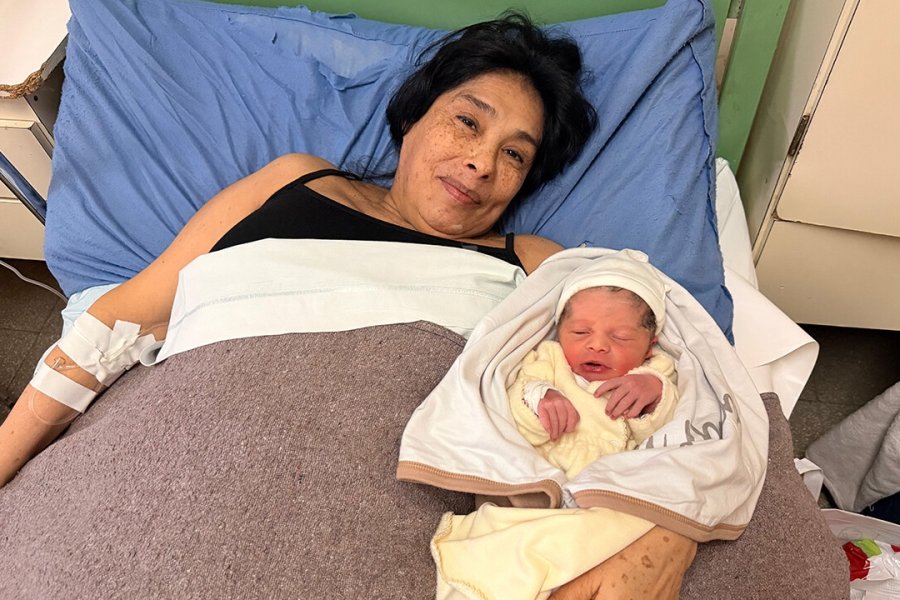 Una mujer de 62 años dio a luz en Buenos Aires y marcó un récord de maternidad en Argentina Una mujer de 62 años dio a luz en Buenos Aires y marcó un récord de maternidad en Argentina