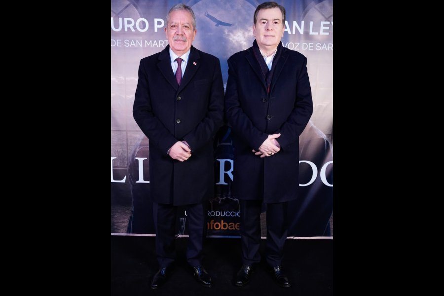 Elías Suárez y Gerardo Zamora participaron de la presentación del documental El Libertador en la UBA