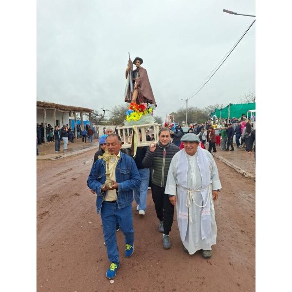 Carlos Silva Neder encabezó las fiestas patronales en honor a San Roque en Atoj Pozo