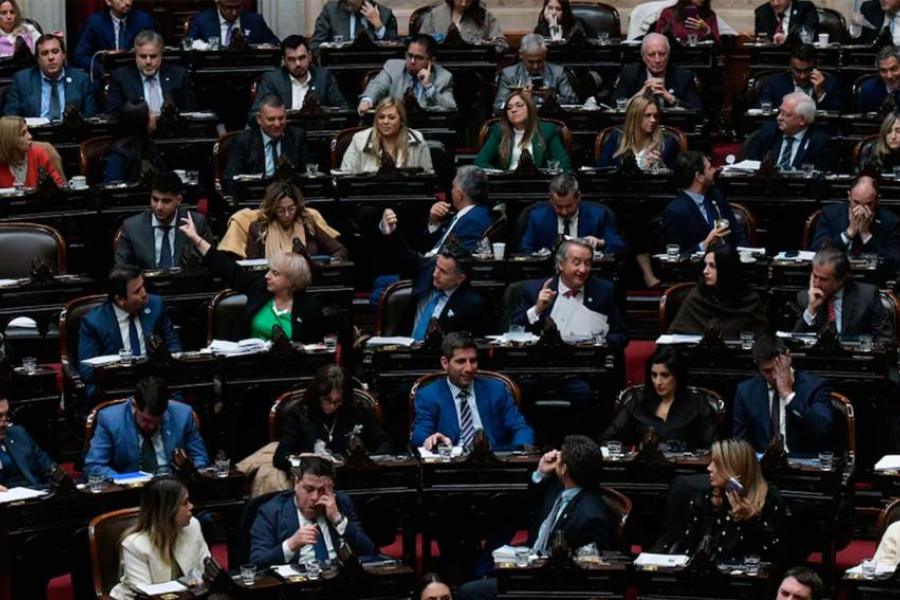 El oficialismo confirmó la sesión en Diputados para avanzar con la reforma del Banco Central El oficialismo confirmó la sesión en Diputados para avanzar con la reforma del Banco Central