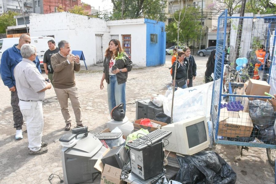 La Municipalidad lanzó una campaña para recolectar residuos electrónicos en desuso La Municipalidad lanzó una campaña para recolectar residuos electrónicos en desuso