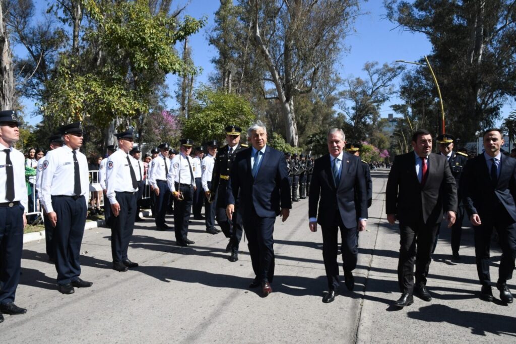 El Gobierno Provincial y el Consejo Profesional de Ingeniería firmaron un convenio para el relevamiento y mejora de la red vial rural