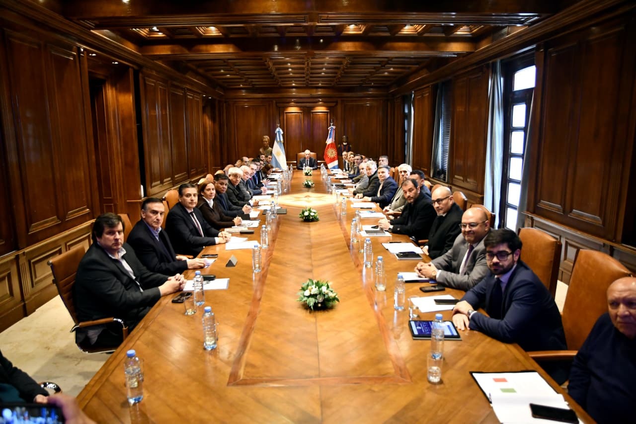 El Gobernador Elías Suárez convocó a una reunión de gabinete ampliada en Casa de Gobierno