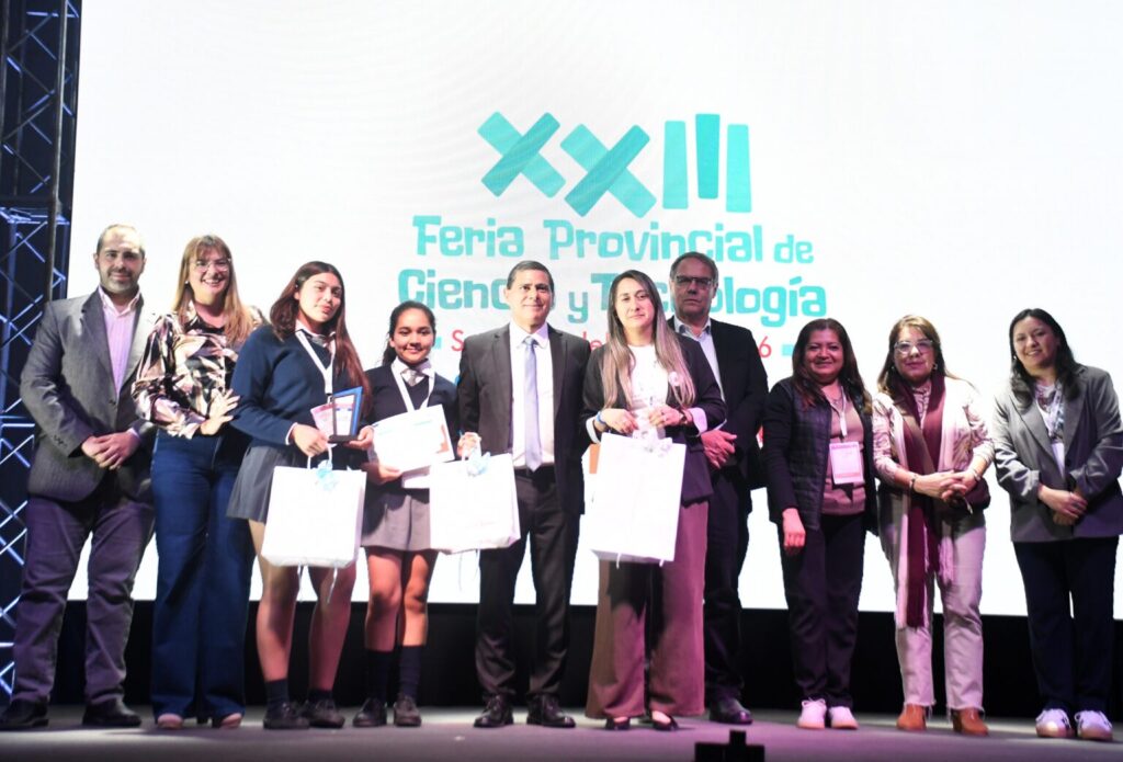 Exitoso cierre de la Feria de Ciencia y Tecnología Exitoso cierre de la Feria de Ciencia y Tecnología