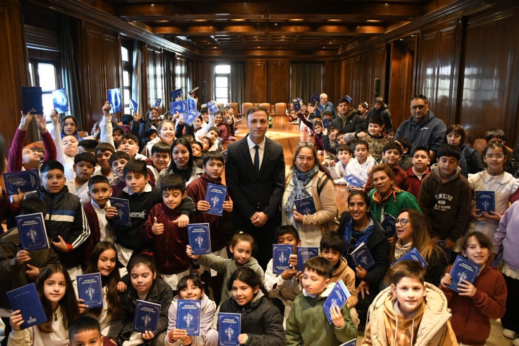 Más de 150 alumnos visitaron Casa de Gobierno Más de 150 alumnos visitaron Casa de Gobierno