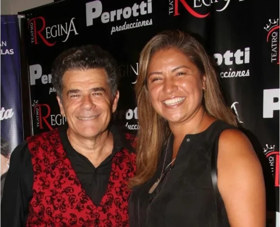 Julián Weich contrajo matrimonio en secreto tras siete años de relación Julián Weich contrajo matrimonio en secreto tras siete años de relación