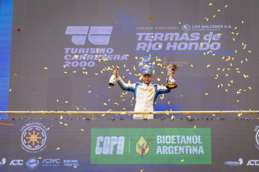 Triunfo de Mario Valle en el Circuito Internacional de Las Termas de Río Hondo con el uso experimental de E40