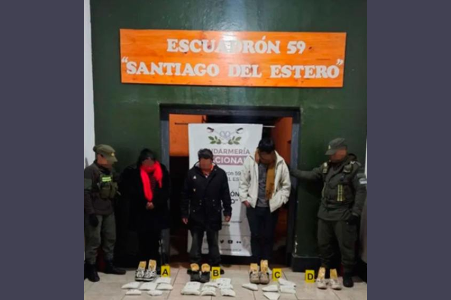 Gendarmería secuestró casi 11 kilos de cocaína durante un operativo sobre la Ruta 34 en La Banda Gendarmería secuestró casi 11 kilos de cocaína durante un operativo sobre la Ruta 34 en La Banda