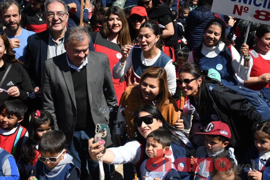 La intendenta Norma Fuentes encabezó una jornada recreativa para más de 2.000 niños en el Parque del Encuentro