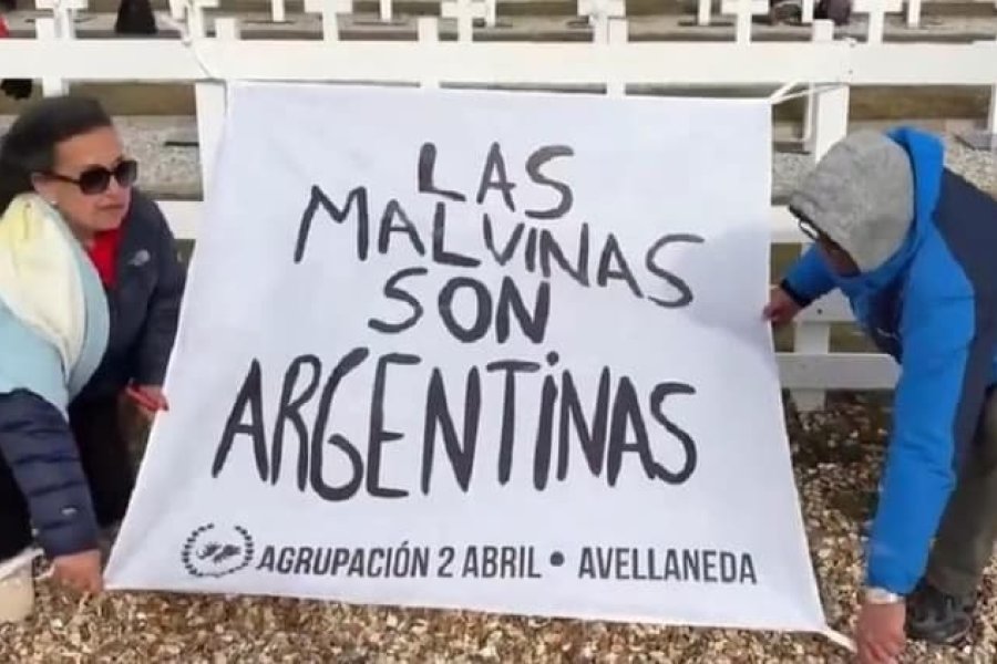 Una delegación de excombatientes regresó a las Islas Malvinas para homenajear a los caídos a 44 años de la guerra Una delegación de excombatientes regresó a las Islas Malvinas para homenajear a los caídos a 44 años de la guerra