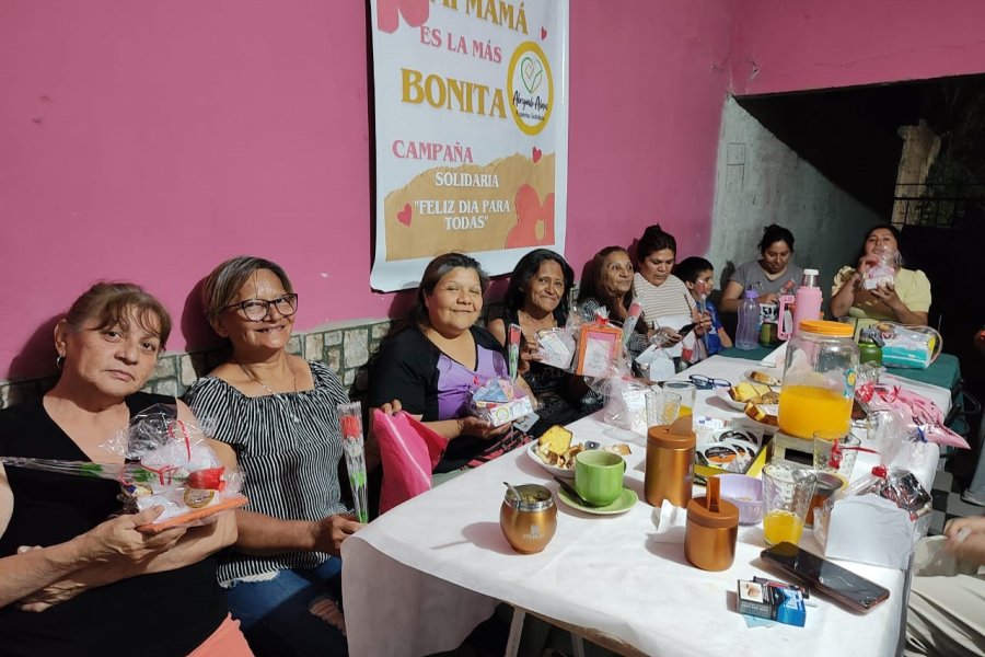Abrigando Almas lanzó la campaña solidaria «Una mamá, un abrazo» para agasajar a madres en situación de vulnerabilidad