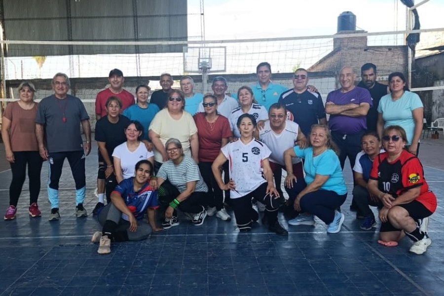 Añatuya fue sede de la Primera Clínica de Newcom en las instalaciones del Club Colegial Añatuya fue sede de la Primera Clínica de Newcom en las instalaciones del Club Colegial