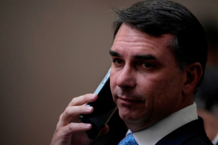 Jueces con menos margen, responsabilidad penal desde los 16 y adiós a la reelección: lo que Flávio Bolsonaro quiere cambiar en Brasil