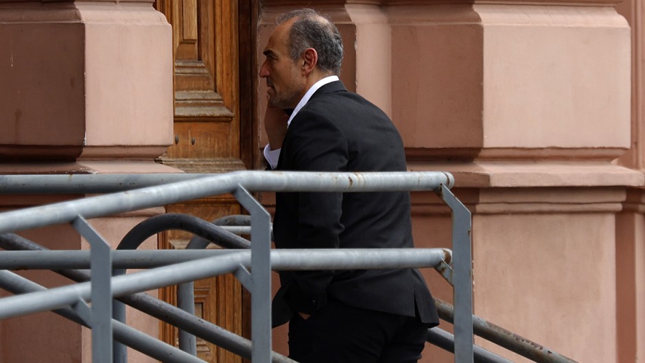 Un auditor de Lule Menem y otra de Toto Caputo firmaron el dictamen del oro contra Bausili