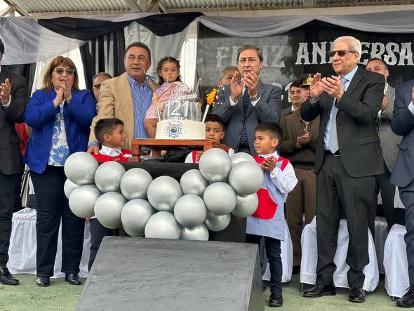 Estación Simbolar celebró su 121° aniversario con un acto central y ratificación de obras públicas Estación Simbolar celebró su 121° aniversario con un acto central y ratificación de obras públicas