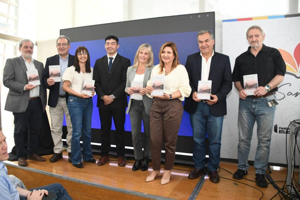 La historia y la identidad santiagueña, protagonistas de una nueva presentación en la Feria del Libro La historia y la identidad santiagueña, protagonistas de una nueva presentación en la Feria del Libro